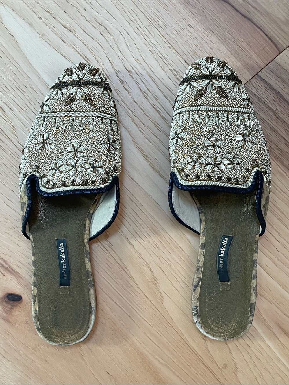 Meher Kakalia Embroidered Slip-On Flats